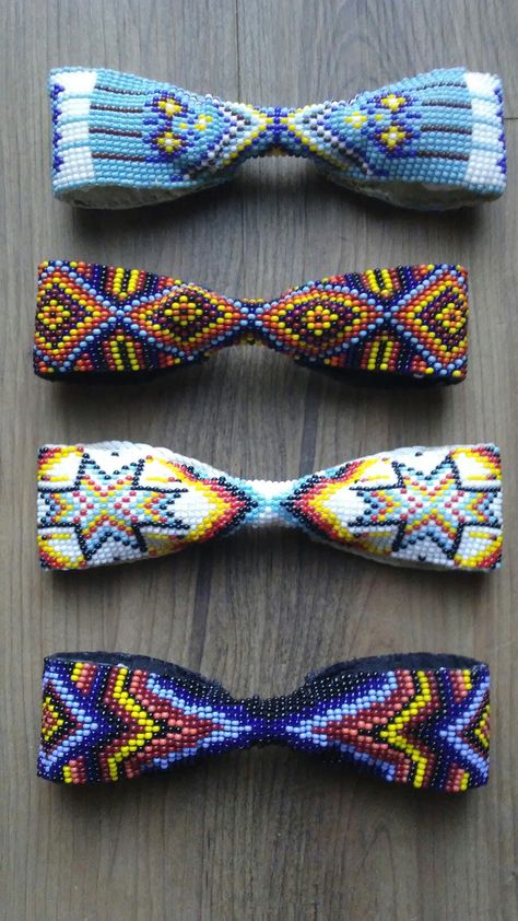 Beaded Bow Tie, Beaded Tie, Native Beadwork, Beautiful Beadwork, Beading Techniques, Beading Projects, Beading Tutorials, Diy Jewelry Making, Neck Tie