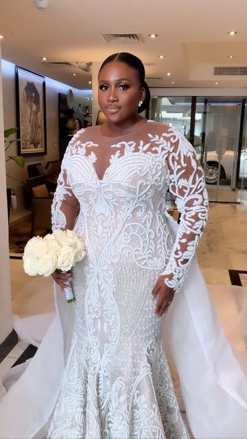 Fat Bride, Latest Wedding Gowns, Plus Size Wedding Dresses With Sleeves, Curvy Wedding Dress, Farewell Dresses, Wedding Dress Veil, Elegant Bridal Dress, Curvy Wedding, Plus Wedding Dresses