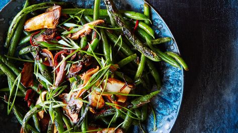 Healthy Thanksgiving Sides, Xo Sauce, Traditional Thanksgiving Recipes, Mushroom Recipes Healthy, Thanksgiving Vegetables, Thanksgiving Side Dishes Easy, Healthy Thanksgiving Recipes, Modern Thanksgiving, Dried Shrimp