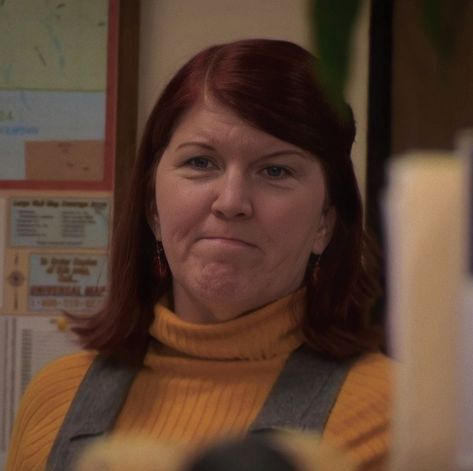 the office | meredith palmer | aesthetic icons Meredith The Office, Meredith Palmer, Office Icon, Office Color, Office Colors, The Office, Tv Shows, Tv, Color