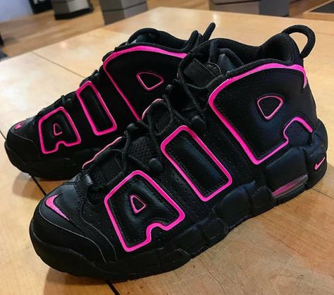 Uptempo Shoes, Mode Harajuku, Nike Air Uptempo, Nike Air More Uptempo, Nike Air More, Jordan Shoes Girls, Pretty Shoes Sneakers, Jordan Shoes Retro, All Nike Shoes