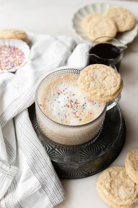 Sugar Cookie Coffee, Sugar Cookie Latte, Sugar Aesthetic, Coffee Sugar Cookies, Cookie Coffee, Homemade Iced Coffee, Vegan Sugar Cookies, Campfire Desserts, Crumbl Cookies