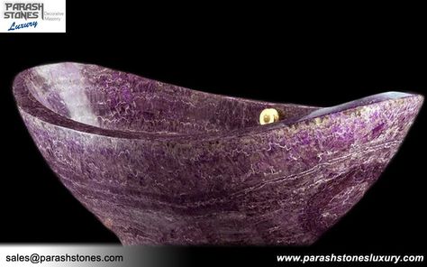 Amethyst Bath Tub - I so would love one of these! Amethyst Bathroom, Crystal Tub Bathtubs, Purple Bathtub, Amethyst Bathtub, Quartz Bathroom, Geode Decor, Wood Bathtub, Bathtub Surround, Shower Backsplash