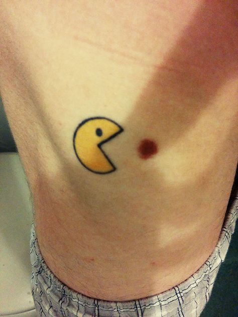 Pacman Tattoo, Birthmark Tattoo, Independent Tattoo, Minimalist Tattoo Meaning, Typography Tattoo, Mark Tattoo, Handpoke Tattoo, Inspiration Tattoos, Delicate Tattoo