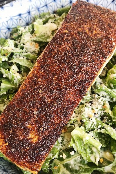 @broccyourbody - Page 21 of 39 - Healthy Food. Easy Recipes. Simple Ingredients. Salmon Ceasar, Brocc Your Body, Chicken Couscous, Blackened Salmon, Gluten Free Chili, Dish Ideas, House Wife, Baked Salmon Recipes, Caesar Dressing