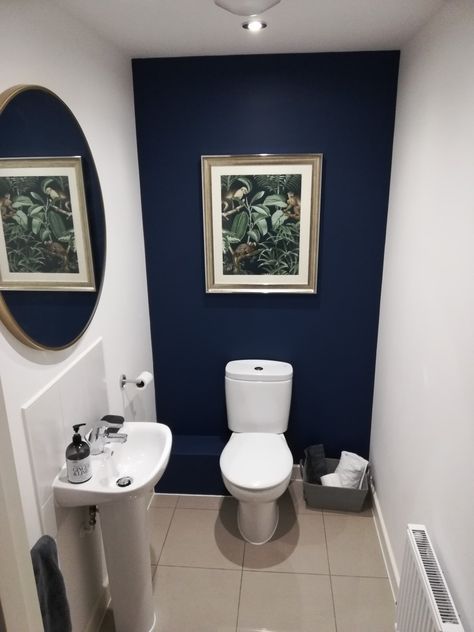 Blue, gold and white cloakroom toilet Navy And White Toilet Room, Navy Small Toilet, Cloakroom Toilet Ideas Blue, Blue And White Toilet Room, Blue And Gold Downstairs Toilet, Dark Blue Cloakroom Toilet, Navy Blue Cloakroom, Blue And White Cloakroom Toilet, Navy Blue Downstairs Toilet