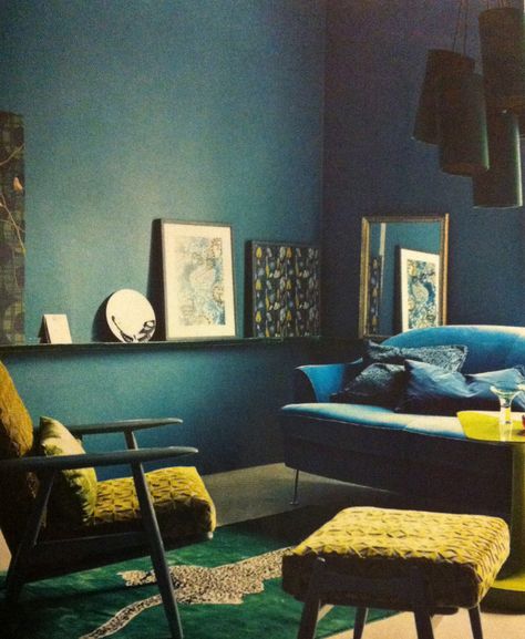 teal and chartreuse combo Blue And Chartreuse Bedroom, Chartreuse Couch, Chartreuse And Teal, Teal Rooms, Delta House, Teal Color Palette, Teal Interiors, Teal Decor, Cottage Interior