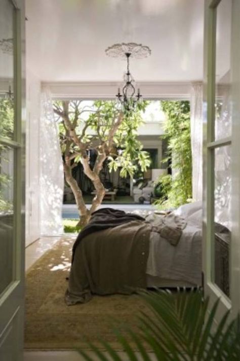 34 Absolutely dreamy bedroom decorating ideas Interior Boho, Orcas Island, Vogue Living, Patio Interior, Dreamy Bedrooms, Design Del Prodotto, Alam Yang Indah, Dream Decor, Beautiful Bedrooms