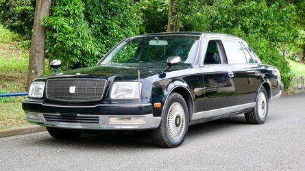 Toyota Century V12, Toyota Century, Japanese Luxury, Toyota Suv, Tokyo Motor Show, V12 Engine, Japanese Market, Car Videos, Car Buying