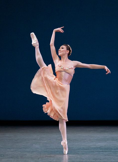 Tiler Peck in Tchaikovsky Pas de Deux. NYCB Ballet Spin, Tiler Peck, Dance Coloring Pages, New York City Ballet, Dancer Wear, Alvin Ailey, Ballet Poses, Boris Vallejo, Ballet Inspiration