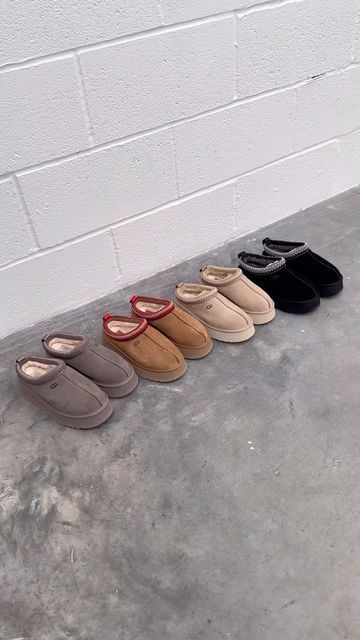 sneakersfromtom on Instagram: "A close up of the Tazz Uggs in colourways - Smoke Plume, Chestnut, Mustard Seed and Black 🤩 A dreaaaam 💭" Ugg Tasman Slippers Outfit Mustard Seed, Mustard Seed Ugg Tasman, Ugg Tasman Slippers Mustard Seed, Ugg Tasman Slippers Black, Tazz Ugg, Taxman’s Uggs, Ugg Tasman, Mustard Seed, Chestnut