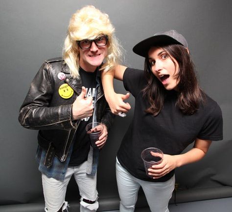 Oh, the '90s. A decade filled with power couples like J. Lo and Puff Daddy, Brad and Gwyneth and… Wayne and Garth. Get ready for Halloween with this '90s ode to coupledom. 90s Couples Costumes, Group Costume Ideas, 90s Couples, 90s Halloween Costumes, Diy Couples Costumes, Couple Costume, Wayne's World, 90s Theme, Homemade Costumes