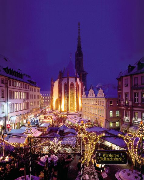 Christmas Markets in Bavaria 2024 - 24 Tips Bavarian Christmas, Europe Christmas, Xmas Market, Christmas In Europe, Western Town, Present Christmas, Castle Garden, Christmas Markets, Tourist Information