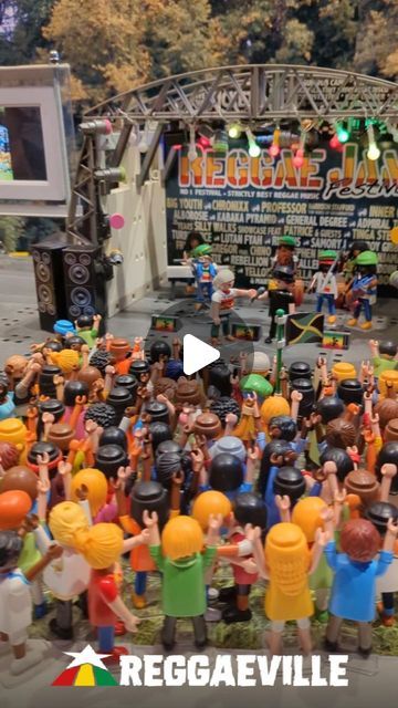 Ursula Munchy Münch on Instagram: "Amazing set up 🤩 Your playmobil's favourite festival: @reggaejamfestival 🎤🎶👏🏾 #ReggaeJam2023" Playmobil Toys, August 8, Set Up, Festival, Concert, Toys, On Instagram, Instagram