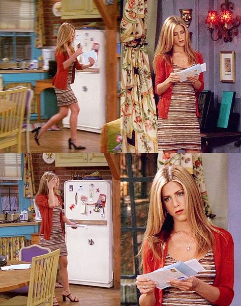 Jennifer Aniston | Rachel Green Rachel Green Shoes, Friends Inspired Outfits, Green Cardigan Outfit, Jennifer Aniston 90s, Grunge Style Outfits, Estilo Rachel Green, Jennifer Aniston Friends, Winter Hipster, Rachel Green Friends