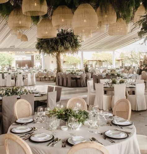 Filipino Wedding Reception Ideas, Filipino Table Setting Ideas, Contemporary Wedding Decor, Outdoor Night Wedding, Filipiniana Wedding Dress, Filipiniana Wedding Theme, Wedding Reception Tables Centerpieces, Filipiniana Wedding, Philippine Wedding