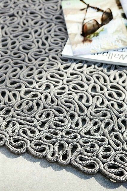 Rope Mat, Stone Rug, Rope Rug, French Knitting, Rope Crafts, Diy Carpet, Diy Rug, Crochet Rug, Rag Rug