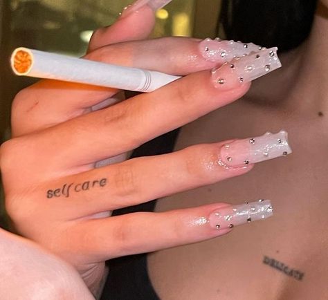 Nessa Barrett Tattoo Ideas, Nessa Barrett Nails, Nessa Barrett Tattoo, Euphoria Nails, Classy Acrylic Nails, Square Acrylic Nails, Minimalist Nails, Dream Nails, Fire Nails