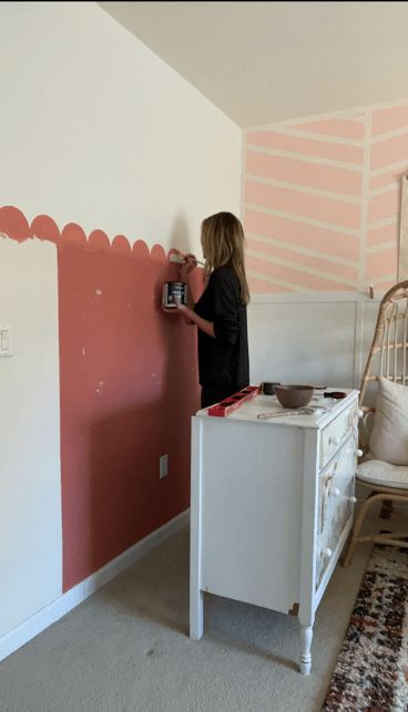 Pink Sponge Painted Wall, Diy Accent Wall Ideas Painted, Easy Diy Painted Accent Wall, Painting Scallops On Wall, Pink Accent Wall Ideas, Monochromatic Accent Wall, Scallop Accent Wall, How To Paint Scalloped Wall, Scalloped Accent Wall