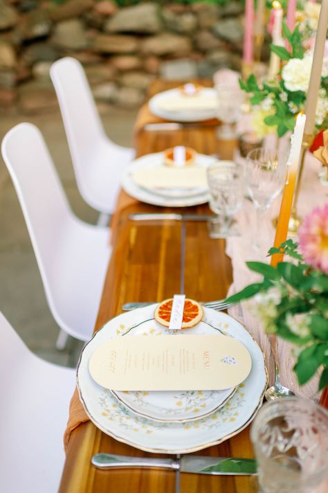 Enjoy an al fresco meal this with vintage china and goblets. Add colorful blooms and fun details like hand lettered place cards set on dried fruit. Planned by Small Shindigs, Vintage Dinnerware from Something Taylored, Flowers from Karma Flowers, Photographed by Jessica Oh, Place Cards by Lettered by Riha Hand Lettered Place Cards, Wedding Themes Outdoor, Pastel Wedding Colors, Mismatched Dresses, Summer Table Settings, Unique Table Settings, Tablescape Ideas, Summer Table, Holiday Tablescapes