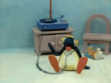 Pingu Gif, Pingu Pingu, Beat Drop, Simon Garfunkel, Music Headphones, My Favorite Music, Listening To Music, Reaction Pictures, Apple Music