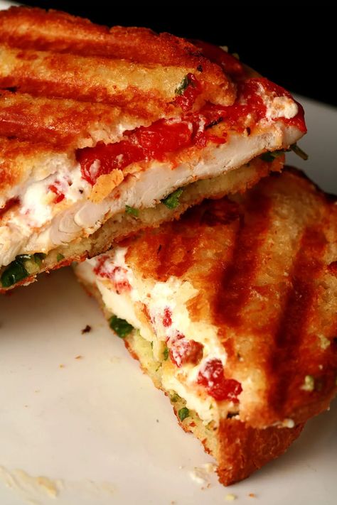 Roasted Red Pepper Goat Cheese, Red Pepper Goat Cheese, Chicken Panini Sandwiches, Roasted Red Pepper Chicken, Chicken Bacon Sandwich, Red Pepper Chicken, Panini Recipes Chicken, Chicken Pesto Sandwich, Panini Recipe