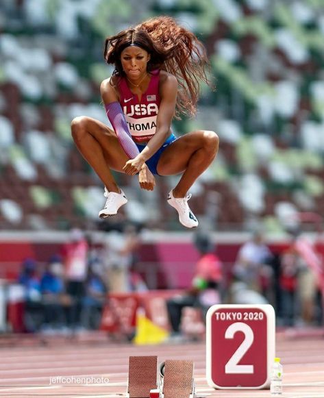 USA ●200m ●Photo: @jeffcohenphoto Gabby Thomas Track, Gabrielle Thomas, Track Szn, Gabby Thomas, Shelly Ann Fraser, Flo Jo, Olympic Runners, Track Pictures, Track And Field Athlete