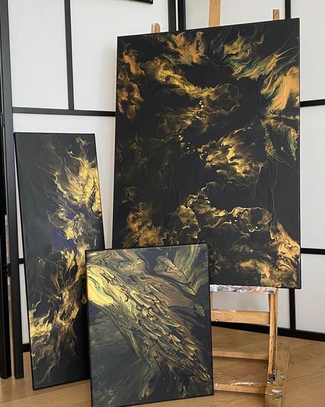 The black collection 🖤✨ . . . #Art #livingroomdecor #homedecor #artdealers #artforyourhome #canvaspainting #artwork #artformywalls #kunst #artcollector #artgalleri #artbuyers #interiordesign #piecewithartist #artcollector #black #gold #abstractart Black And Gold Painting, Gold Room, Gold Rooms, Black Painting, Golden Painting, Harvest Gold, Famous Black, Gold Paint, Art Collector