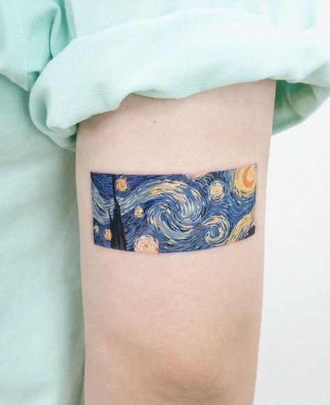 Starry Night Tattoo, Van Gogh Tattoo, Night Tattoo, Kunst Tattoos, Cool Forearm Tattoos, Painting Tattoo, The Starry Night, Forearm Tattoos, Tattoo Fonts