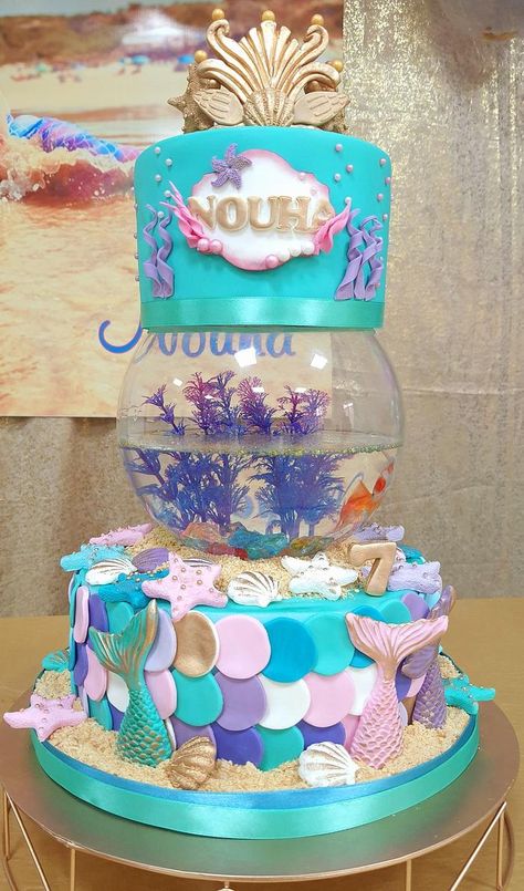 Mermaid Birthday Cake Ideas, 2 Tier Birthday Cake, Bolo Ariel, Tier Birthday Cake, Mermaid Birthday Cake, Tiered Cakes Birthday, Real Fish, Little Mermaid Cakes, Mermaid Birthday Party Decorations