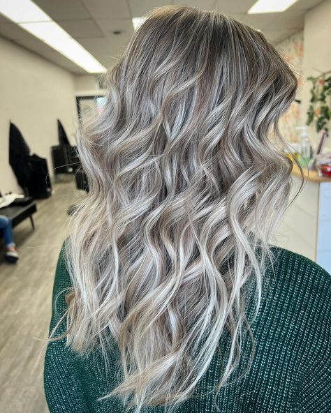 Brittany B Johnson 👱‍♀️ NWI Hairstylist || Blonde Expert | The prettiest ribbons of color 😍 Full teasy balayage mixed with #joicoblondelife 9+ lightner & lowlights added of 5AB + 7AB for the… | Instagram Winter Hair Blonde Dark Roots, Brown Hair With Full Highlights, Blonde Hair With Brown Highlights And Lowlights, Teasy Balayage, Highlight And Lowlights Blonde, Reverse Balayage Blonde To Brown, Cool Balayage, Blonde With Lowlights, Reverse Balayage