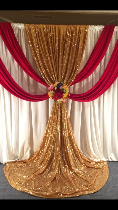 Wedding Backdrop Ideas, Spring Wedding Outfit, Draping Ideas, Wedding Draping, Gold Drapes, Simple Beach Wedding, Wedding Ceremony Ideas, Gold Backdrop, Wedding Backdrop Design