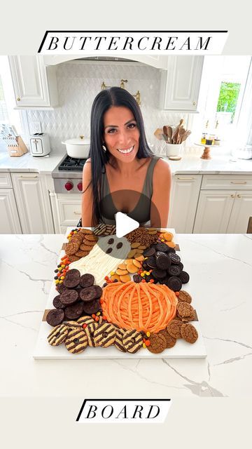 Carla Bushey - Always keepin’ it real on Instagram: "Comment the word BOARD and I’ll send you everything I used to put this board together! 🙌🏻🙌🏻🙌🏻  . Making this buttercream board it’s always so fun and super easy idea. People always love it and it gives you tons of varieties to choose from and use your creativity to change it to your theme of choice. . #buttercream #nobakedessert #nobake #dessertboard #halloweendesserts #halloweenparty #partyfood #entertainingathome #charcuterie #charcuterieboard" Buttercream Board, Carla Bushey, Store Bought Frosting, Mini Brownies, Halloween Entertaining, Halloween Food Treats, Word Board, Vanilla Chocolate, Halloween Desserts