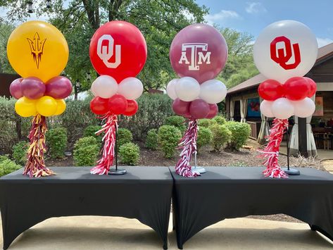 High School Signing Day Table Ideas, College Signing Day Table Ideas, Grad Centerpiece Ideas, Signing Day Table Ideas, College Balloons, Trunk Party Ideas College, College Signing Day, Cheer Banquet, Balloon Business