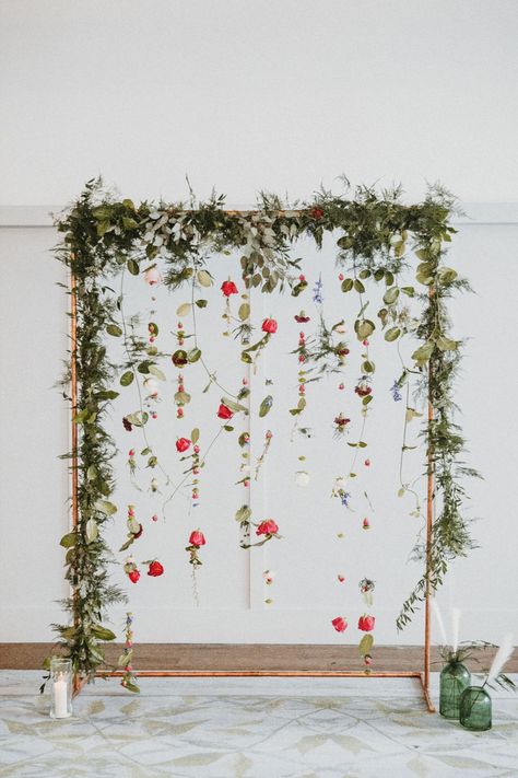 Ruangan Studio, Arch Ideas, Bridal Shower Inspo, Bridal Shower Backdrop, Photo Backdrop Wedding, Wedding Altars, Christmas Potpourri, Stovetop Potpourri, Floral Backdrop