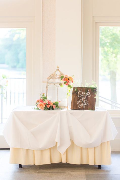 Cards and Gifts Table Ideas | Photo By Idalia Photography Quince Gift Table, Bridal Shower Gift Table Ideas, Gifts Table Wedding, Gift Table Ideas, Wedding Gifts Table, Winter Wedding Table Centerpieces, Wedding Cake Gold Leaf, Mugs Clay, Cards And Gifts Table