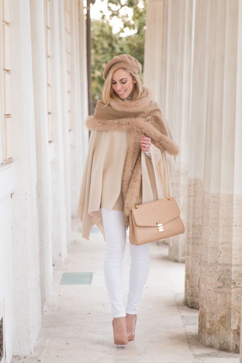 Nude Bag Outfit, Neutrals Outfit, Speed Networking, Brita Pitcher, Neutral Winter Outfit, Winter Neutrals, Jeans Pumps, How To Wear White Jeans, Camel Outfit