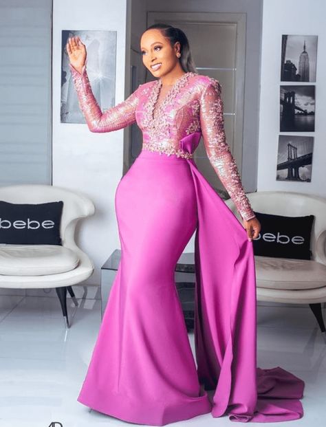 Elegant and Classy Lace Styles For Outstanding Looks - Stylish Naija Crepe Material Gown Styles, Classy Lace Styles, Reception Dress Bridesmaid, Material Gown, Evening Dress Wedding, Lace Long Gown, Head Turning Dress, Tulle Tutu Dress, Prom Dress Evening