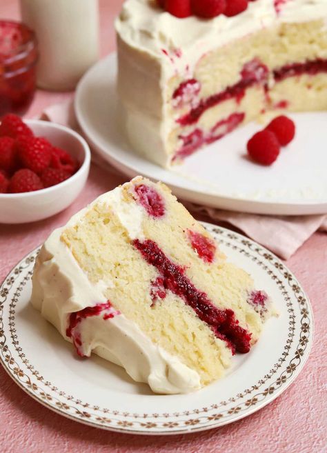 White Chocolate Raspberry Cake - Scientifically Sweet Lemon Blackberry Cake, Blackberry Filling, Lemon Cake Filling, White Chocolate Raspberry Cake, Homemade Blackberry Jam, Sour Cream Uses, Moist Lemon Cake, Blackberry Cake, Moist Vanilla Cake