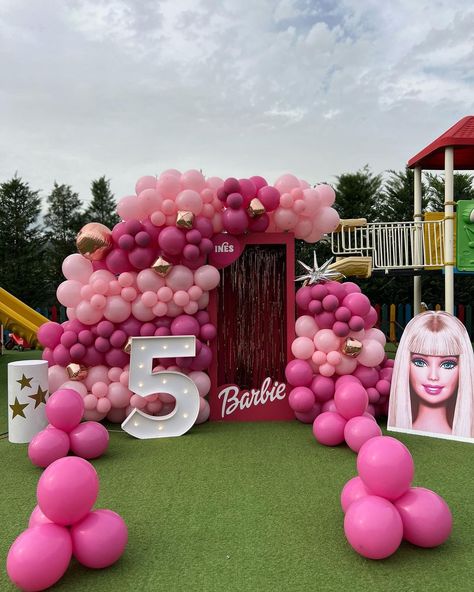 Barbie decor idea ☺☺ Barbie Decor, 5 Birthday, Insta Posts, Decor Idea, 5th Birthday, Photo Photography, Event Decor, Event Planning, Party Decorations