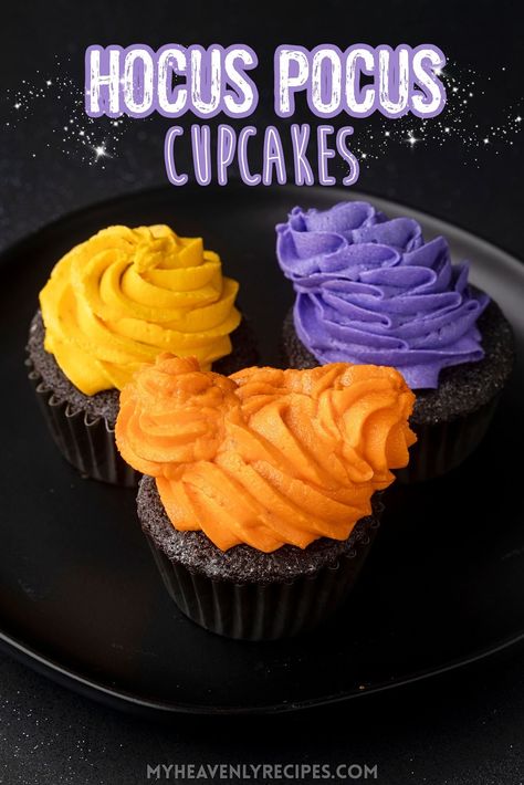 Hocus Pocus Sweet Treats, Hocus Pocus Cupcakes Ideas, Hocus Pocus Cupcake Ideas, Hocus Pocus Cake Pops, Hocus Pocus Cake Ideas, Hocus Pocus Baby Shower Theme, Hocus Pocus Treats, Hocus Pocus Themed Food, Canolli Recipe