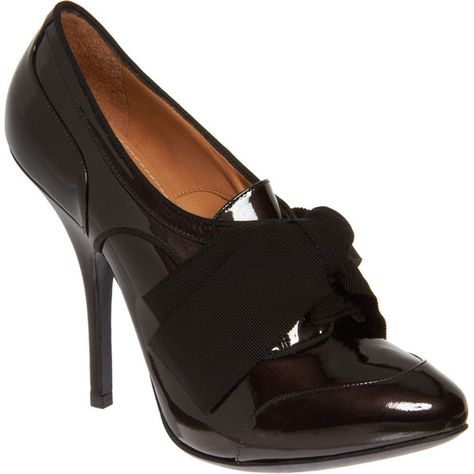 Lanvin Oxford Bootie ($419) ❤ liked on Polyvore featuring shoes, boots, ankle booties, heels, lanvin, high heels, women, high heel bootie, high heel booties and ankle boots Designer Shoes For Men, Ysl Shoes, Mens Designer Shoes, Luxury Designer Handbags, Gorgeous Shoes, Shoe Closet, Shoe Obsession, Barneys New York, Shoes For Men