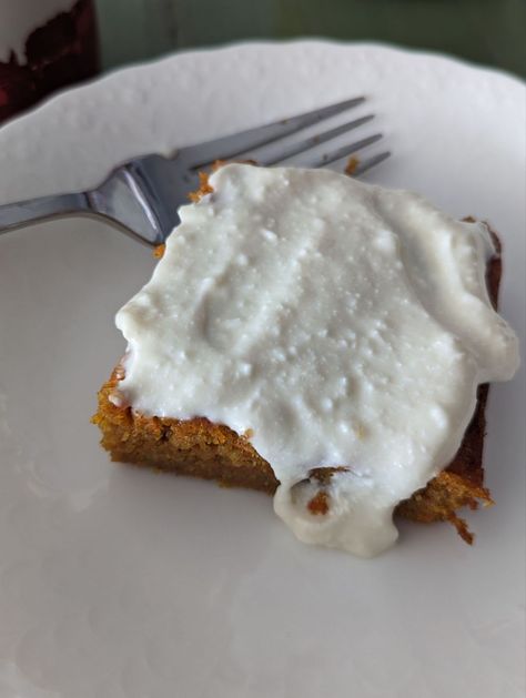 Healthy Carrot Cake with Cottage Cheese Icing Cottage Cheese Carrot Cake Muffins, Cottage Cheese Icing, Cottage Cheese Frosting, Cake With Cottage Cheese, Carrot Cake Icing, Bacon Cracker, Healthy Carrot Cake, Orange Mousse, French Toast Waffles