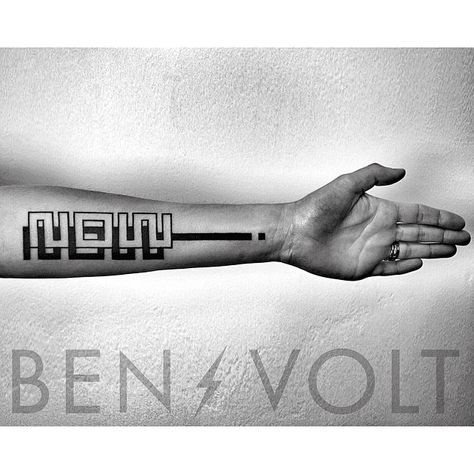 There is no time like #NOW. #Life is short. Burn bright. #Live bravely. Follow your bliss. A wearable reminder for Becky. Thanks so much… Ben Volt Tattoo, Band Tattoos For Men, Cyberpunk Tattoo, Karma Tattoo, Follow Your Bliss, Optical Illusion Tattoo, Trash Polka Tattoo, Geometric Tattoo Design, Tattoo Photography