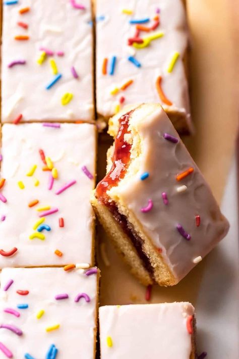 Strawberry Shortbread Recipe, Butternut Bakery, Strawberry Pop, Strawberry Pop Tart, Buttery Shortbread, Shortbread Bars, Strawberry Dessert Recipes, Pop Tart, Shortbread Recipes