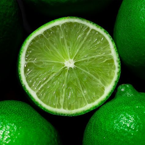 Green Lemon Aesthetic, Greencore Aesthetic, Fruit Reference, Lime Aesthetic, Fruit Paintings, Lime Fruit, Foto Macro, Realistic Photos, Green Lemon