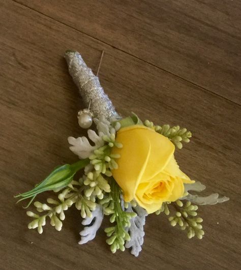 Pale Yellow Boutonniere, Yellow Prom Flowers, Yellow Prom Bouquet, Yellow Corsage And Boutonniere, Yellow Rose Boutonniere, Yellow Corsage, Yellow Boutonniere, Yellow Bridal Bouquets, Prom Bouquet