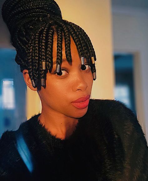 The Internet’s Best Braided Bang Looks - Un-ruly Short Braids With Fringe, African Braids With Bangs, Braids With Fringe Black Women, Cornrow Ponytail With Bangs, Braids With Bangs For Black Women, Box Braids With Bangs, Braided Hairstyles With Bangs, Styles Of Bangs, Fringe Braids