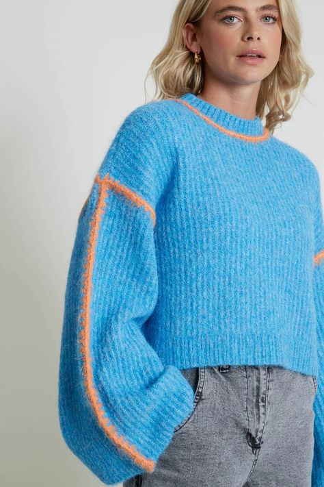 Sweaters Design, Knitwear Details, Crochet Sweater Design, Sweater Designs, Crochet Sweaters, Crochet Winter, Unique Crochet, Knitwear Design, Knitwear Tops