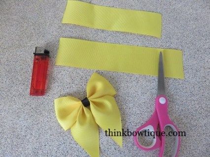 Make a sailors bow with grosgrain ribbon - Think Bowtique Blog Diy Grosgrain Hair Bow, Sailor Bow Tutorial, Grosgrain Ribbon Bows Diy, Boutique Bows Diy Tutorials, Grosgrain Ribbon Crafts, Hair Bows Diy Ribbon, Moon Vibes, Bow Quiver, Ribbon Sculptures